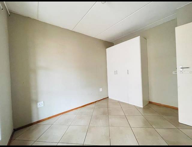 2 BEDROOM APARTMENT FOR SALE IN ALBERTSDAL